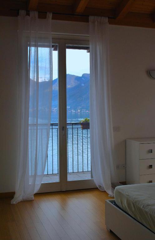 Appartamento Luxury Penthouse With Big Terrace Argegno Esterno foto