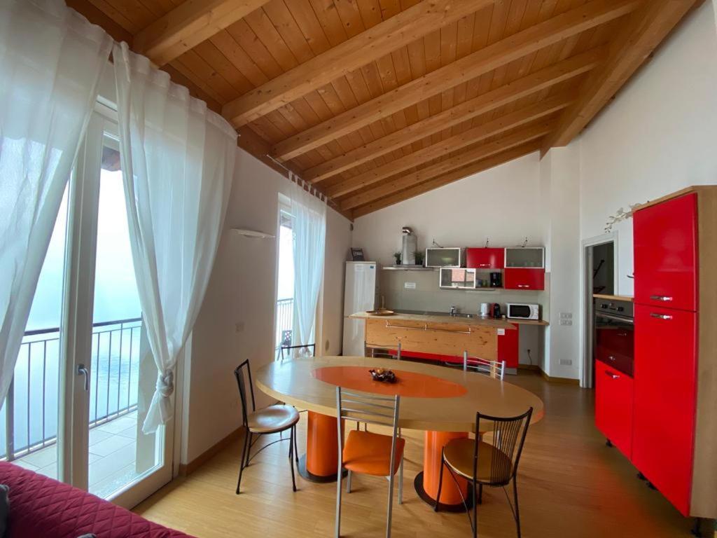 Appartamento Luxury Penthouse With Big Terrace Argegno Esterno foto