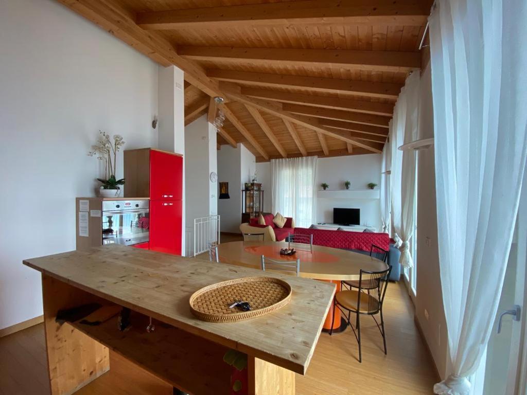 Appartamento Luxury Penthouse With Big Terrace Argegno Esterno foto