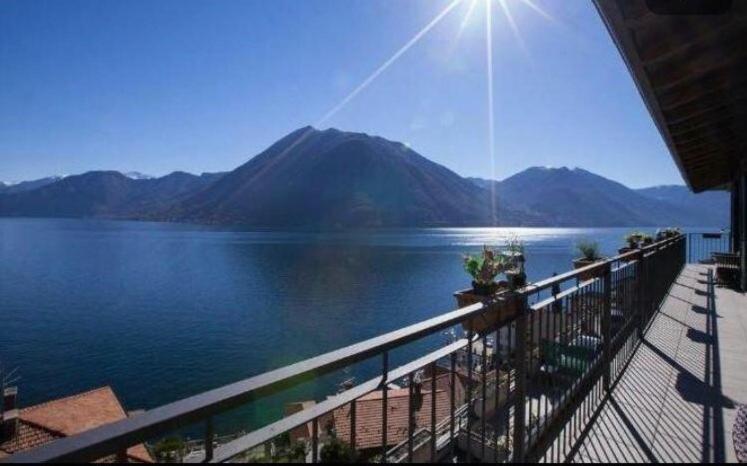 Appartamento Luxury Penthouse With Big Terrace Argegno Esterno foto